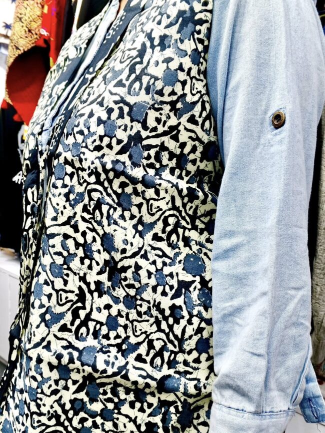 Sleeveless Grey with Black Printed short Cotton koti