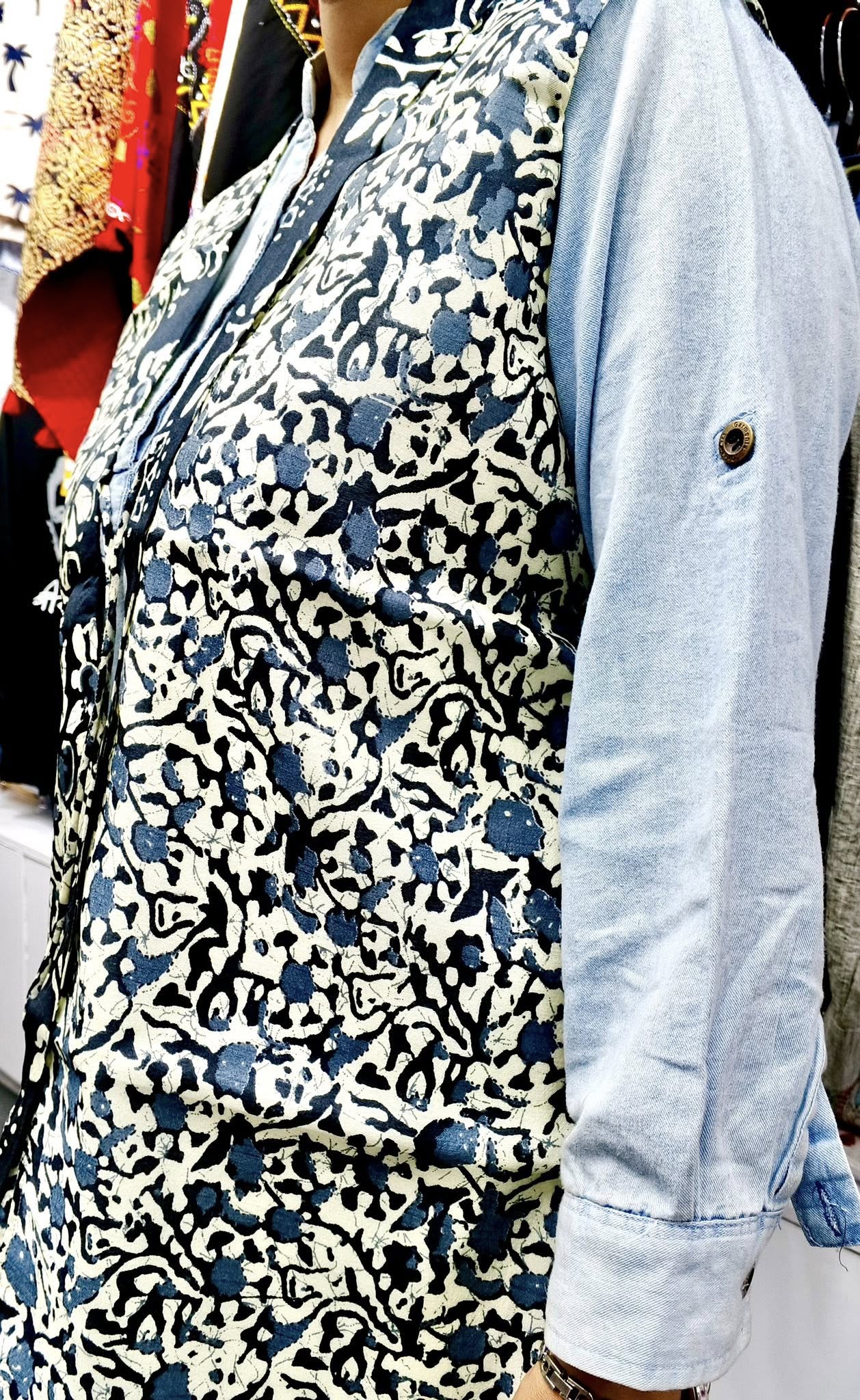 Sleeveless Grey with Black Printed short Cotton koti