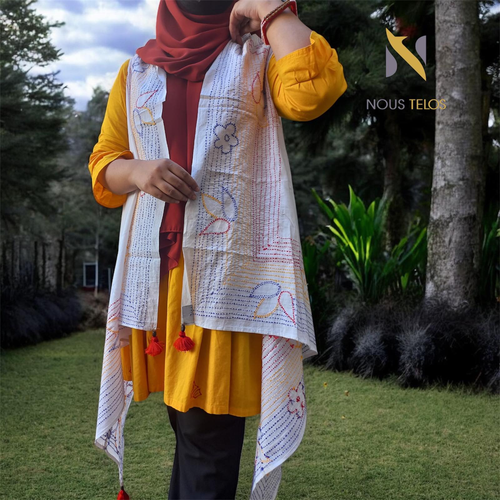 White hand Embroidered Cotton Shrug 13